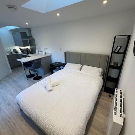 Whitsun Studio - Brand New Listing! Bristol Exteriör bild