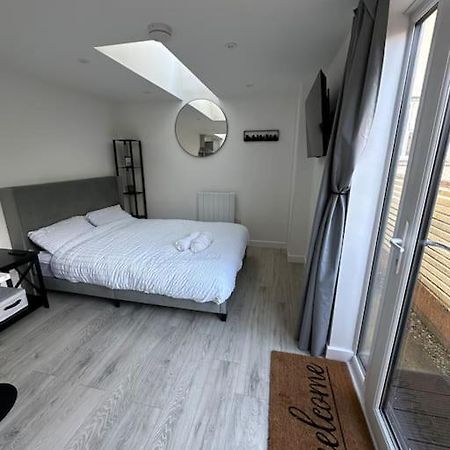 Whitsun Studio - Brand New Listing! Bristol Exteriör bild