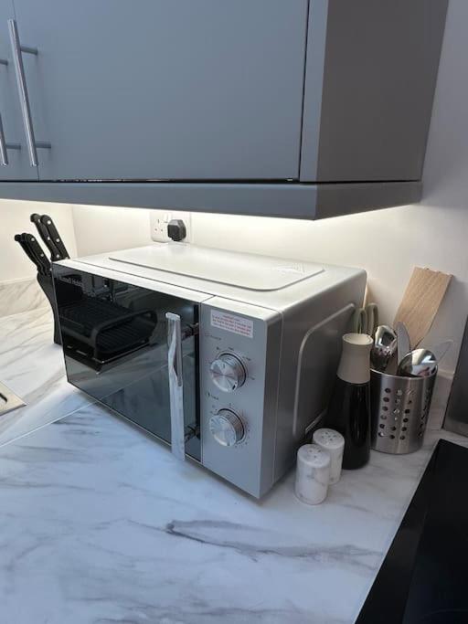 Whitsun Studio - Brand New Listing! Bristol Exteriör bild
